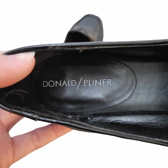 Donald J Pliner Halia Black Leather Square Toe Slip-on Loafer Size 9.5 - Picture 5 of 5
